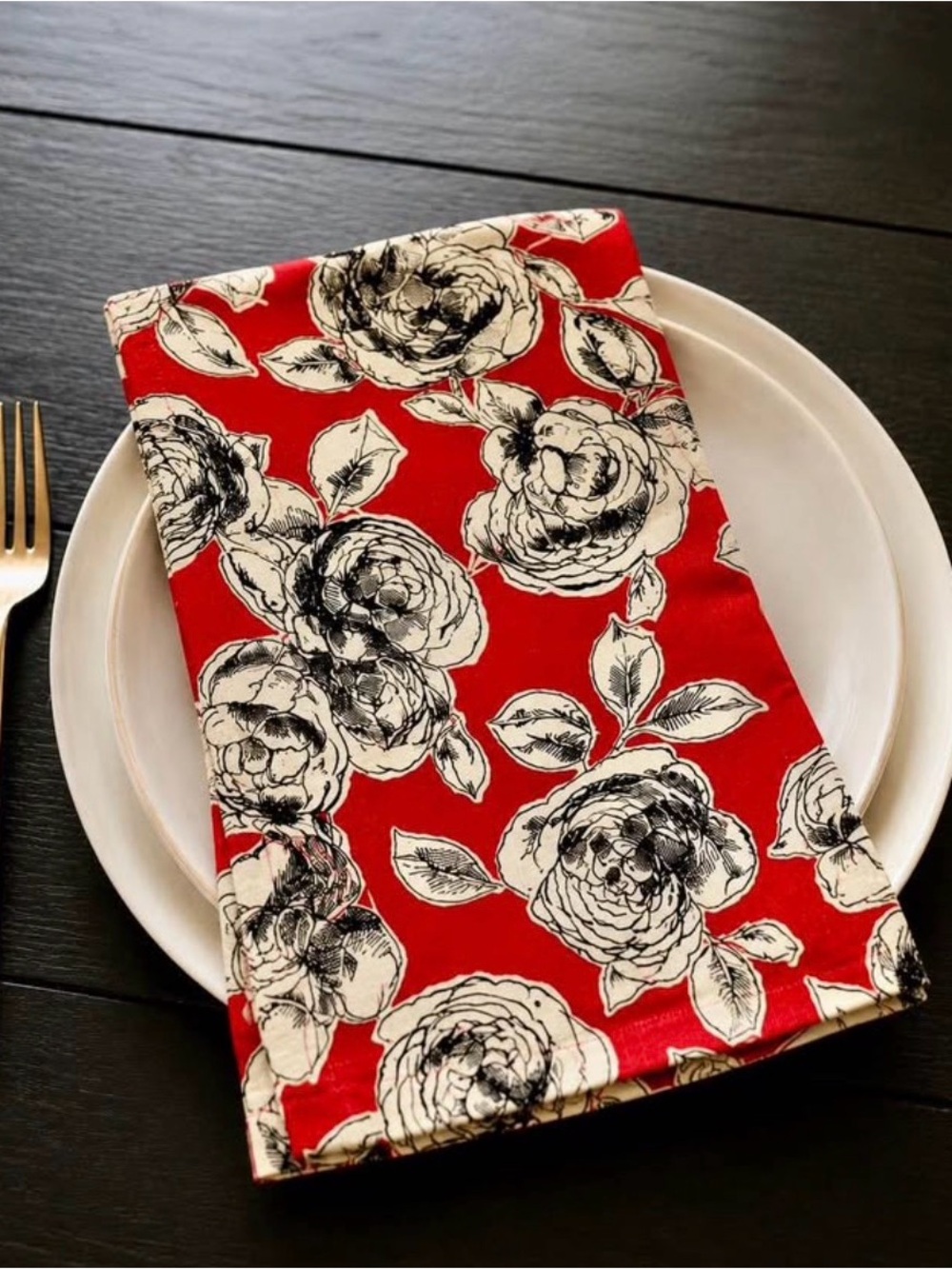 Set of 4 World Market Rose Poppy Floral Cotton Napkins • 20” x 20”